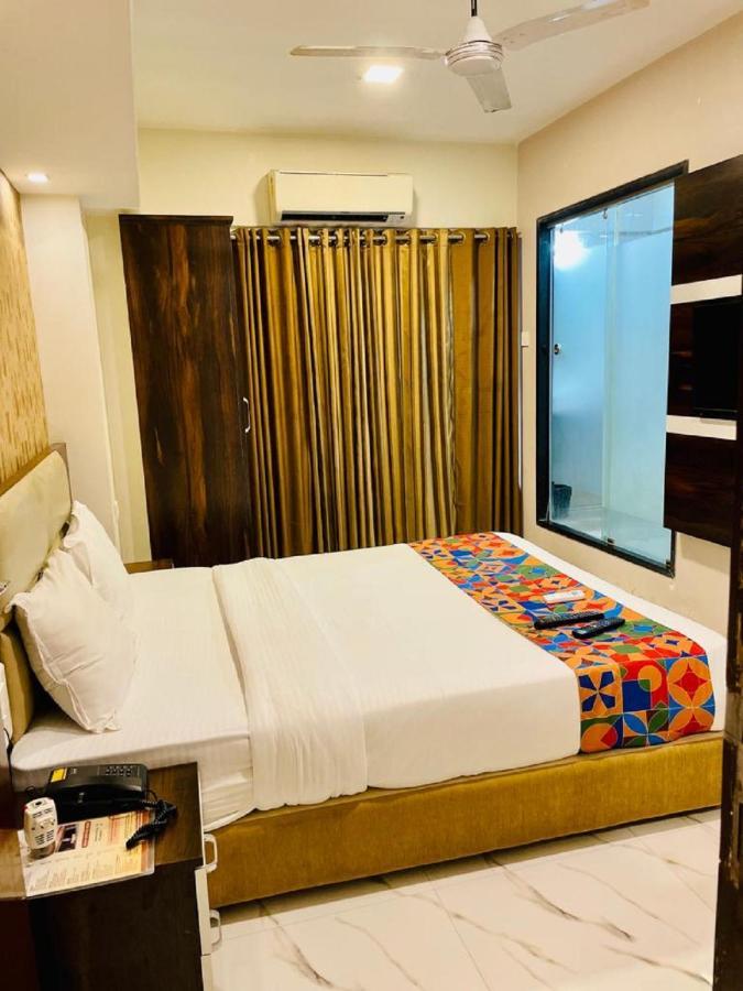 Hotel BKC Stays Mumbai Exterior foto
