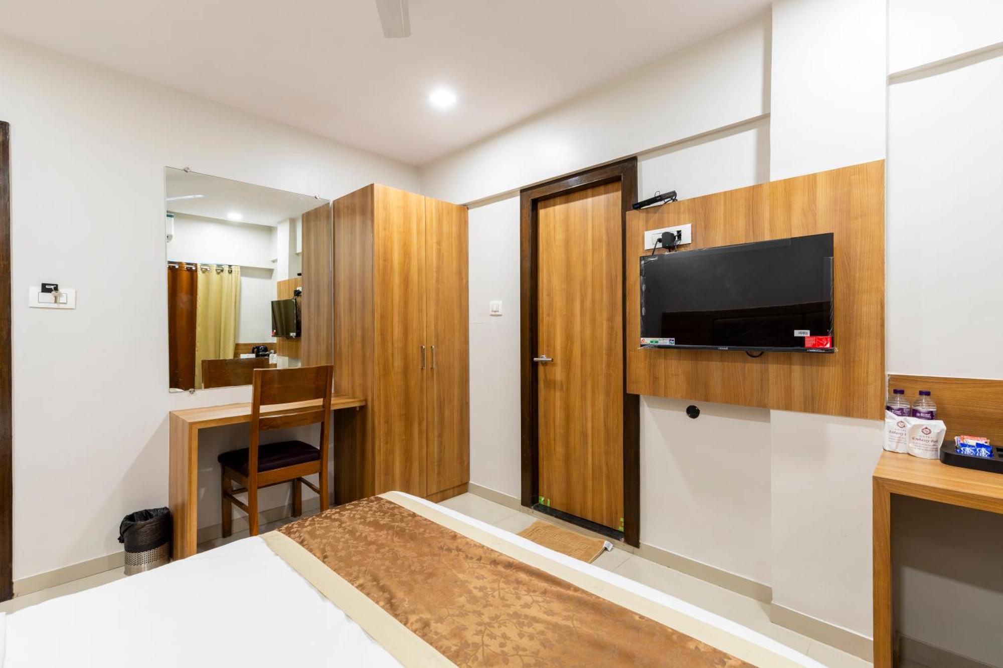 Hotel BKC Stays Mumbai Exterior foto