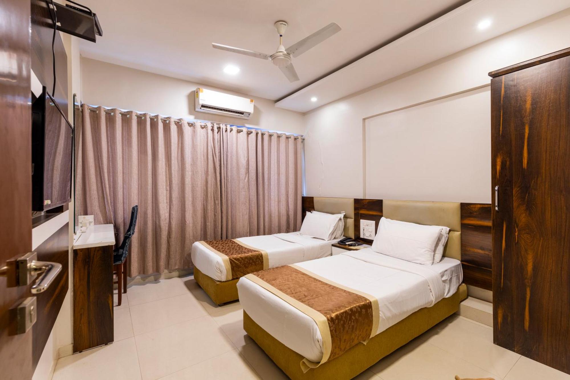 Hotel BKC Stays Mumbai Exterior foto
