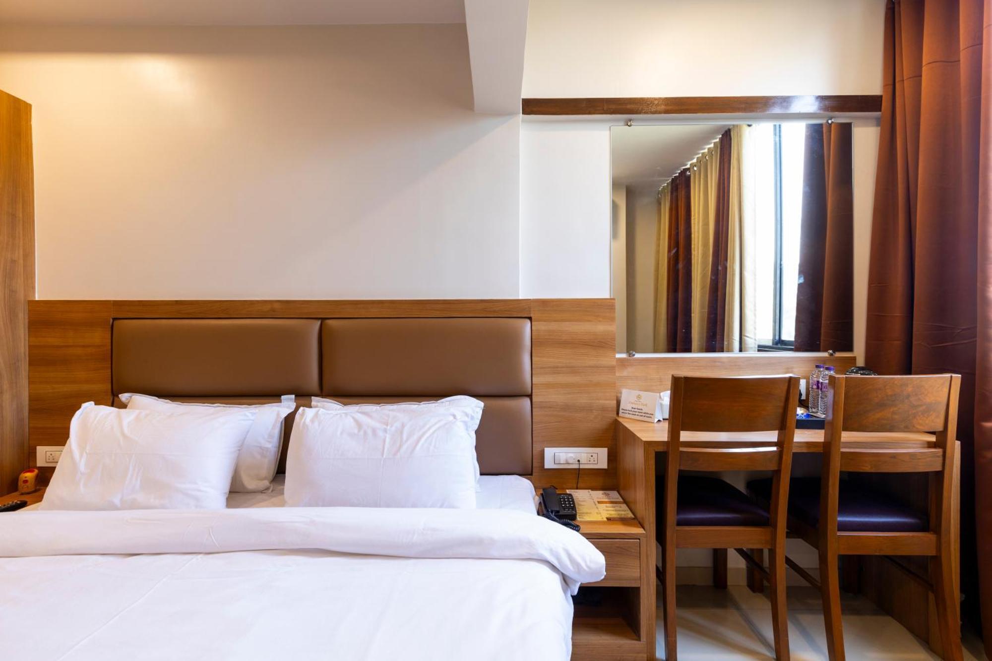 Hotel BKC Stays Mumbai Exterior foto