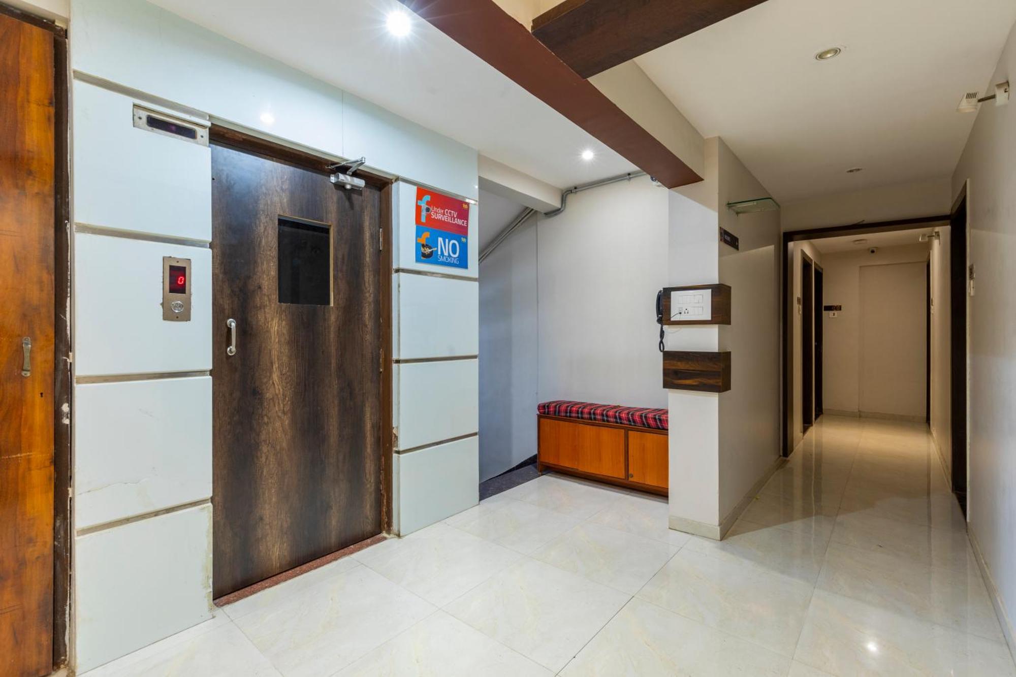 Hotel BKC Stays Mumbai Exterior foto